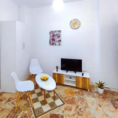 Sazan Apartment-tirana Center-free Parking * Tirana