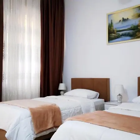 Sazan Apartment-tirana Center-free Parking Apartmán *