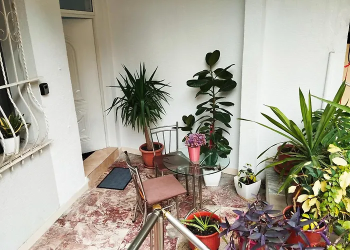 Sazan Apartment-tirana Center アパート