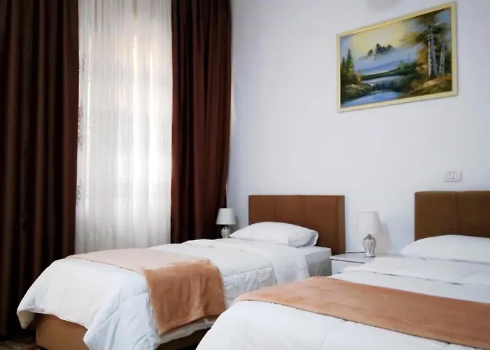 Sazan Apartment-tirana Center アパート *